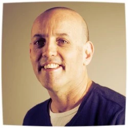 Uriah Av-Ron, founder of Oasis PR